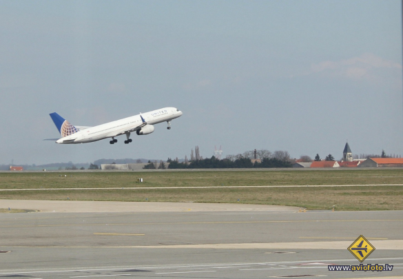 Boeing 757-224
